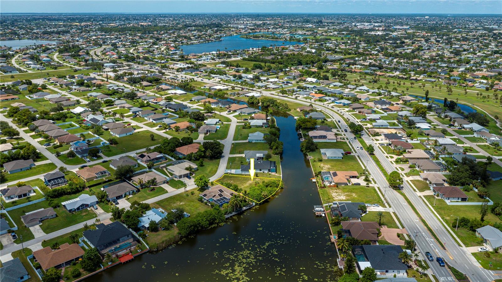 CAPE CORAL - Land