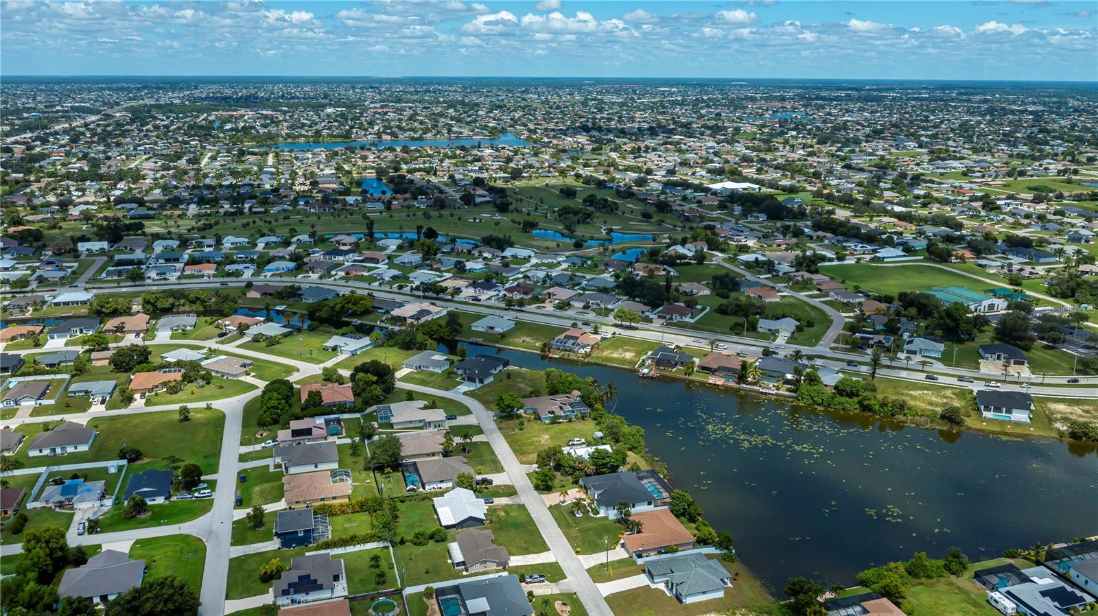 CAPE CORAL - Land