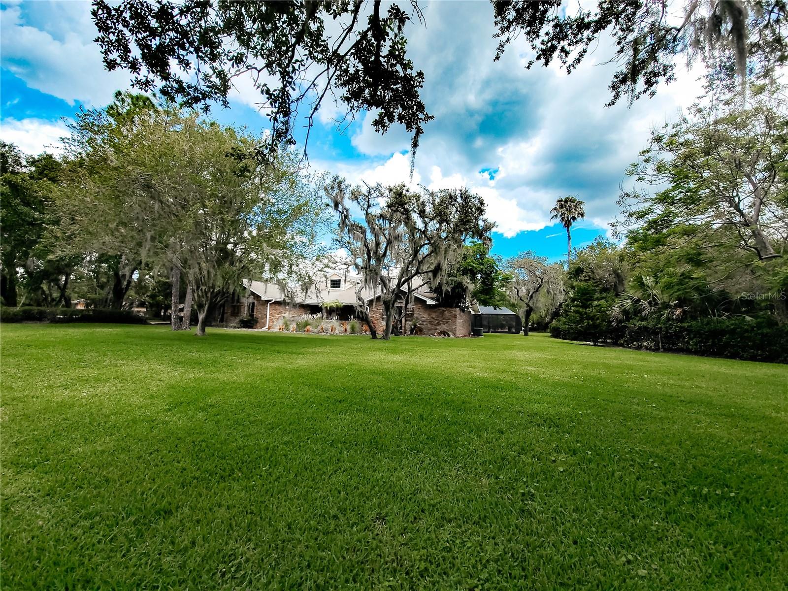 BLOOMINGDALE SEC F UNIT 1 - Residential Lease