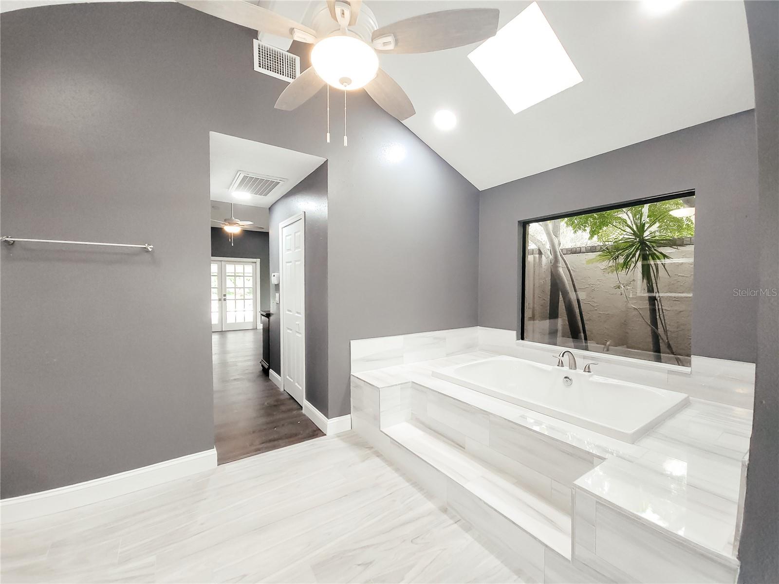 BLOOMINGDALE SEC F UNIT 1 - Residential Lease