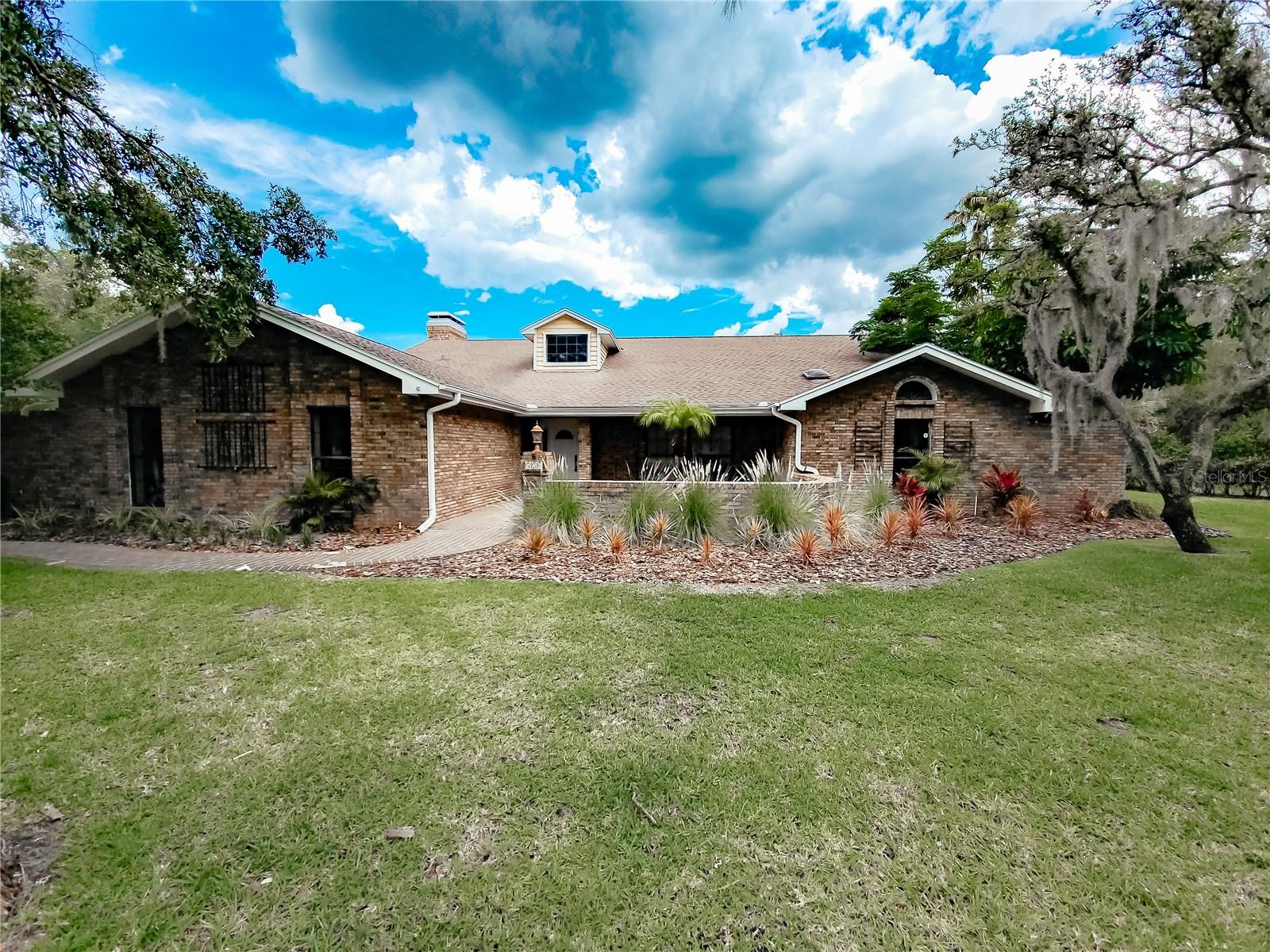 BLOOMINGDALE SEC F UNIT 1 - Residential Lease