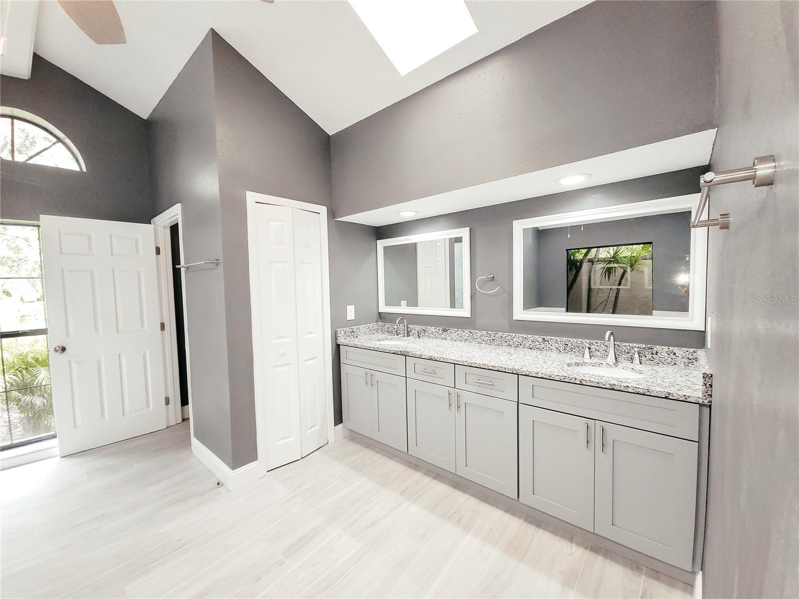 BLOOMINGDALE SEC F UNIT 1 - Residential Lease