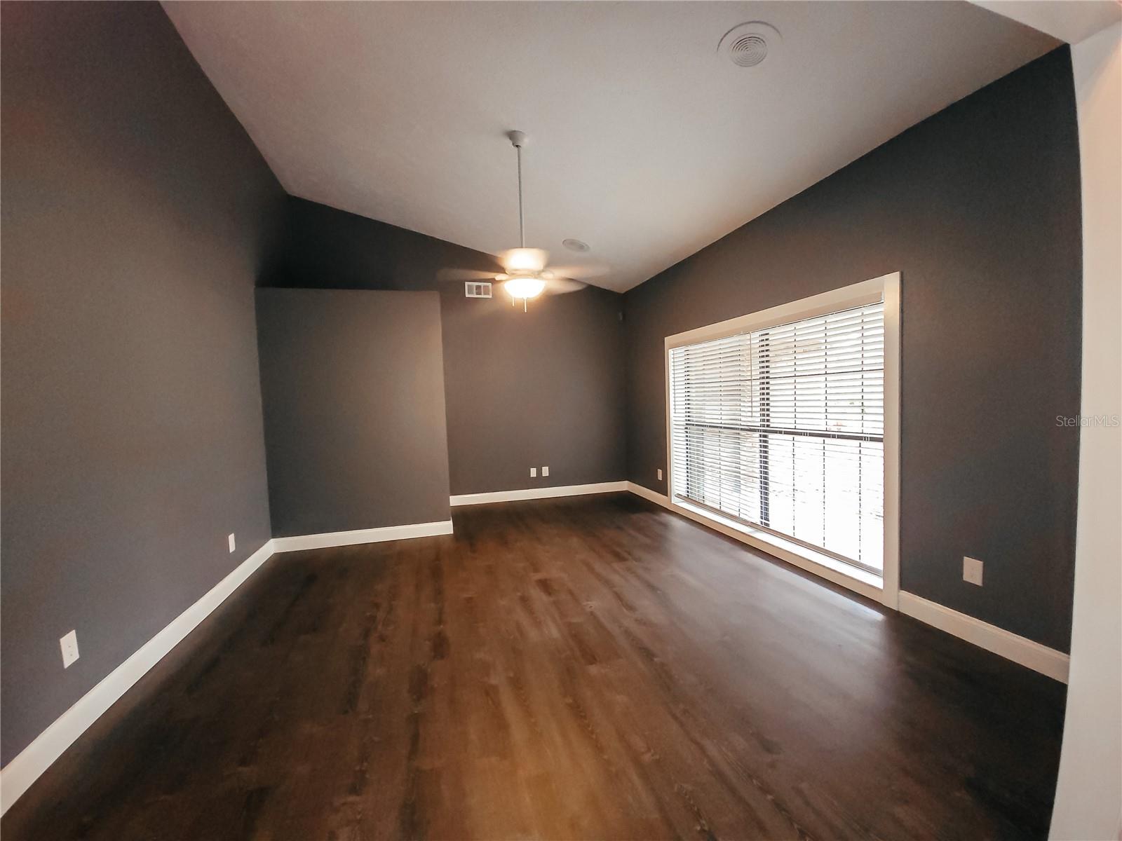 BLOOMINGDALE SEC F UNIT 1 - Residential Lease