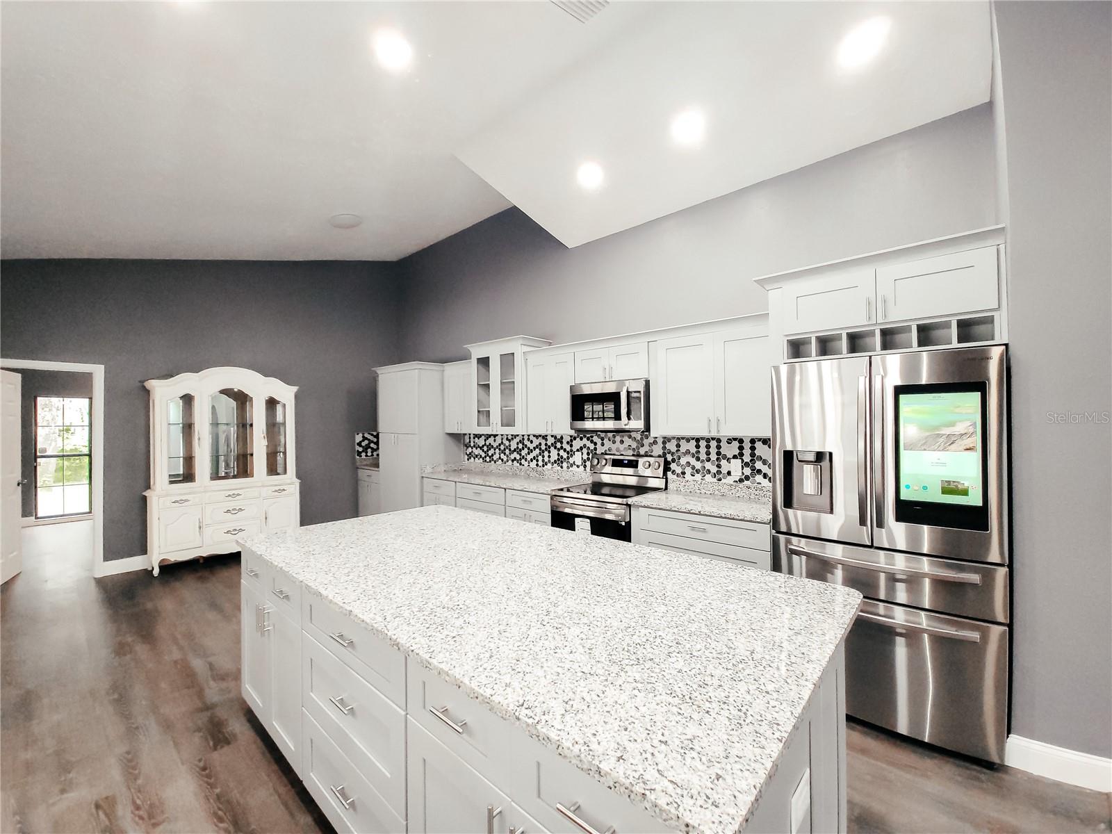 BLOOMINGDALE SEC F UNIT 1 - Residential Lease