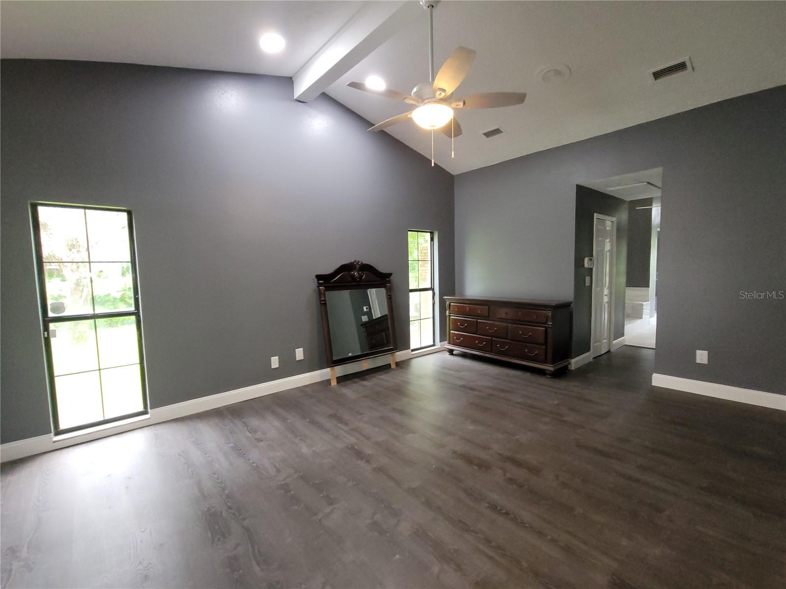 BLOOMINGDALE SEC F UNIT 1 - Residential Lease