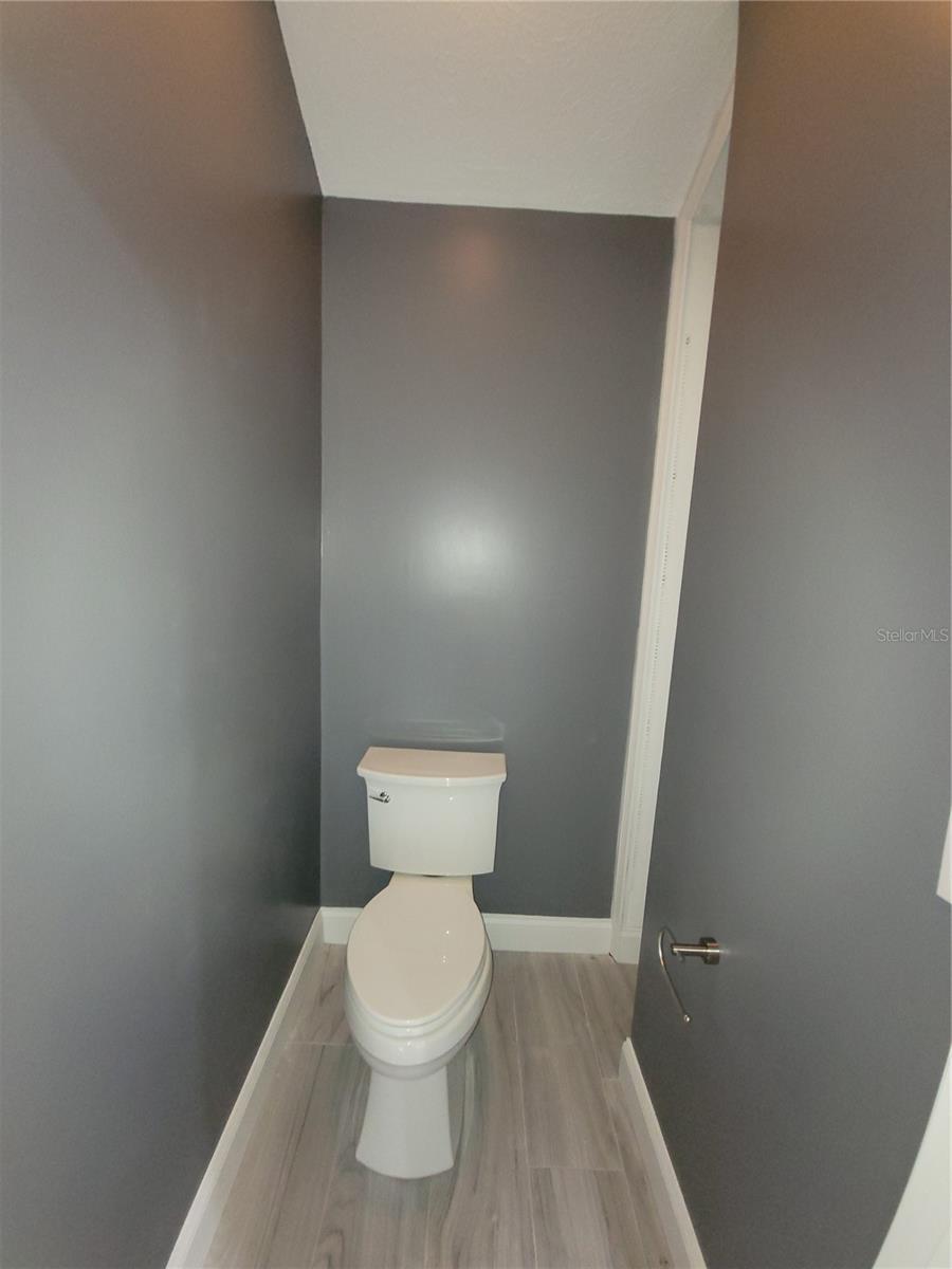 BLOOMINGDALE SEC F UNIT 1 - Residential Lease