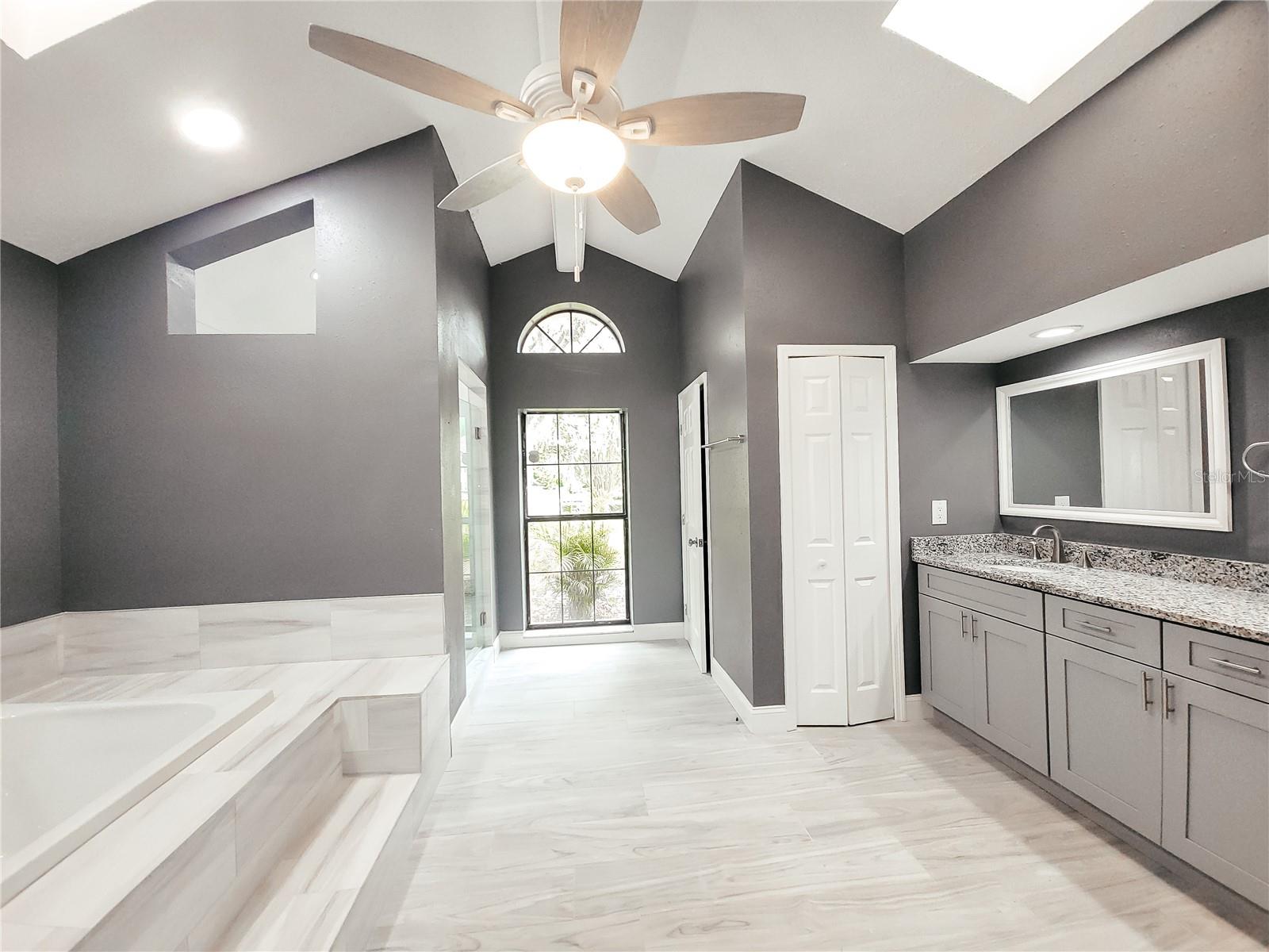 BLOOMINGDALE SEC F UNIT 1 - Residential Lease