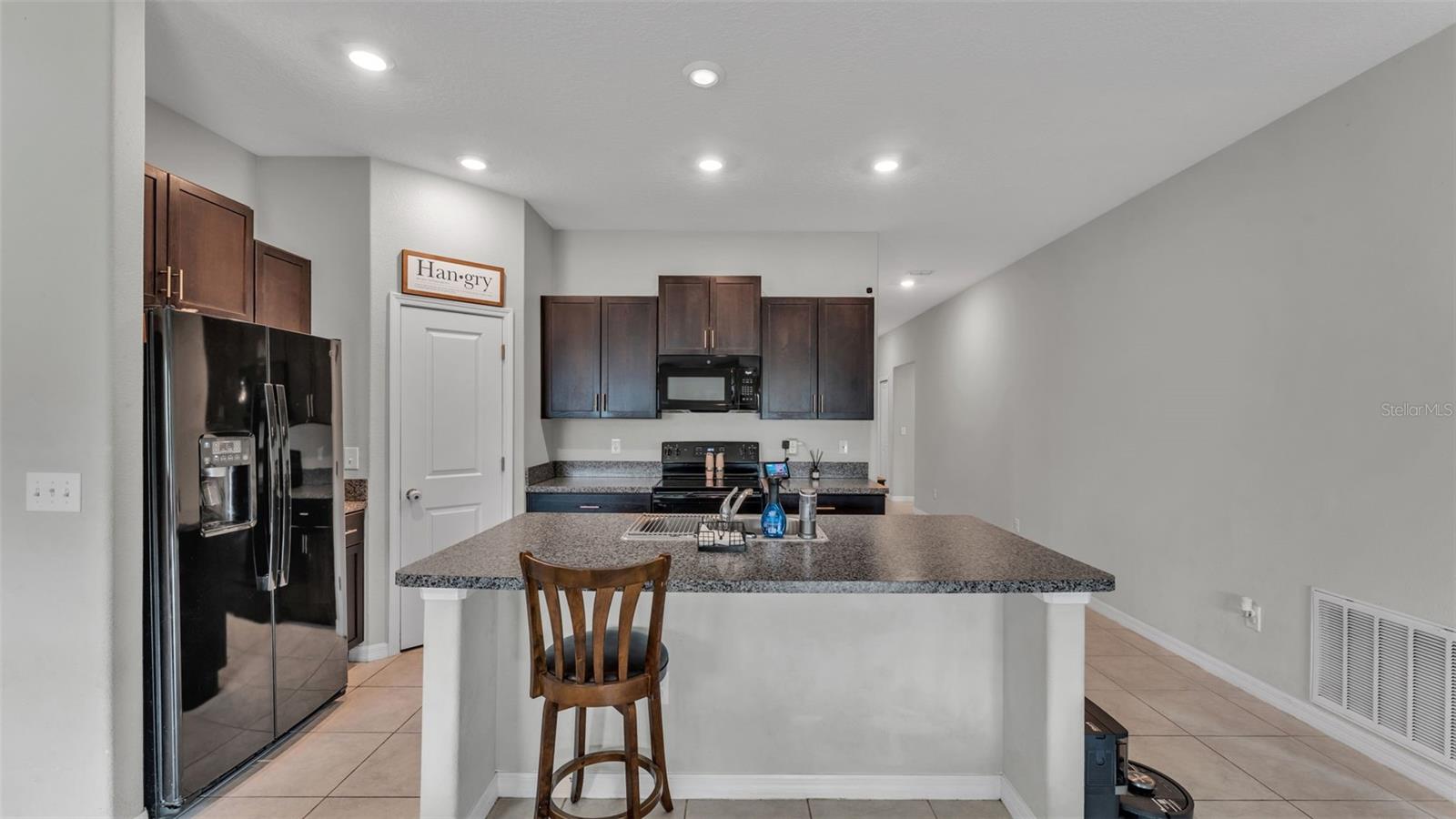 RIVERSTONE PH 1 - Residential