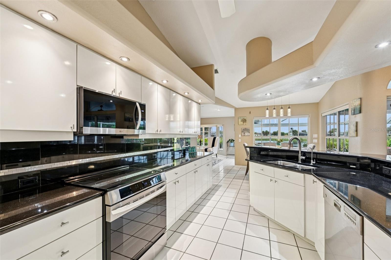 ROTONDA WEST PINEHURST - Residential