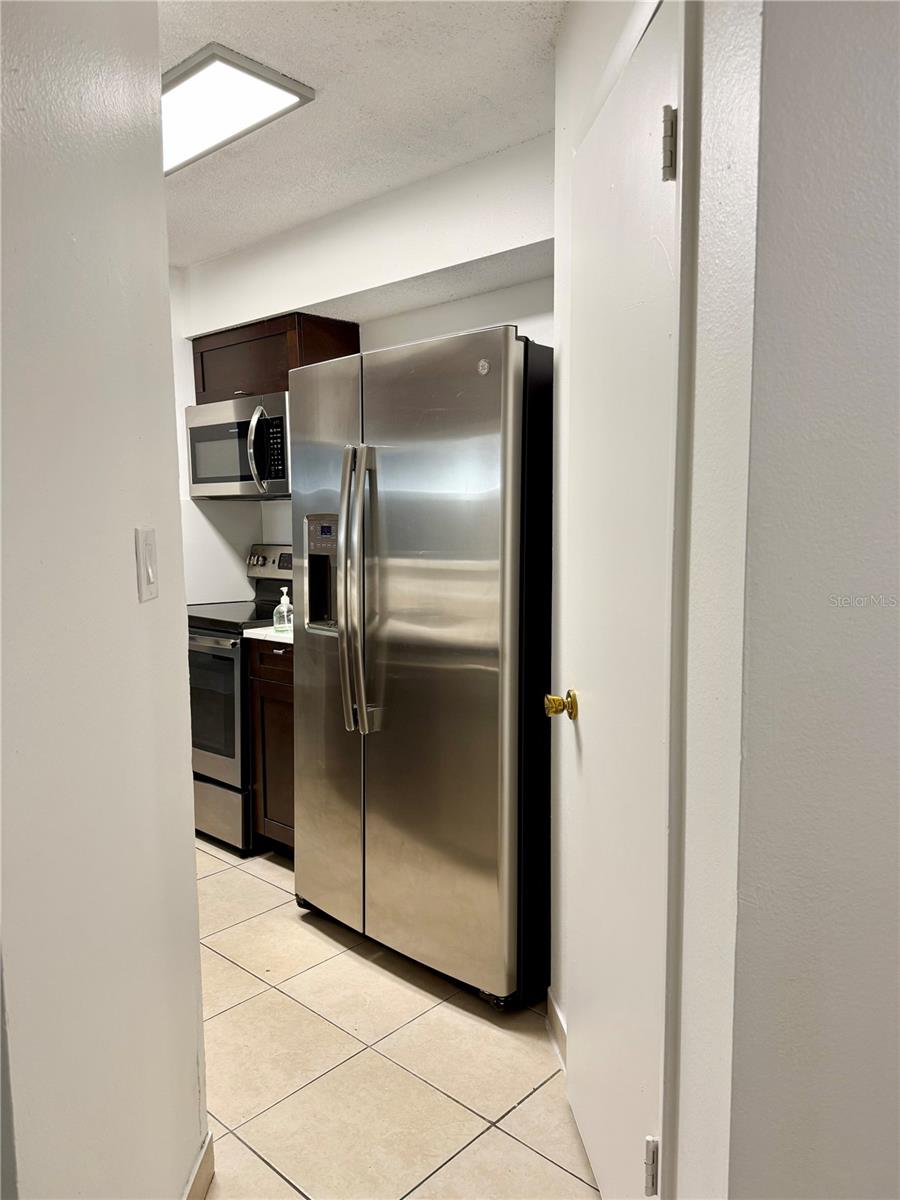 THE GRAND RESERVE CONDO - Residential Lease