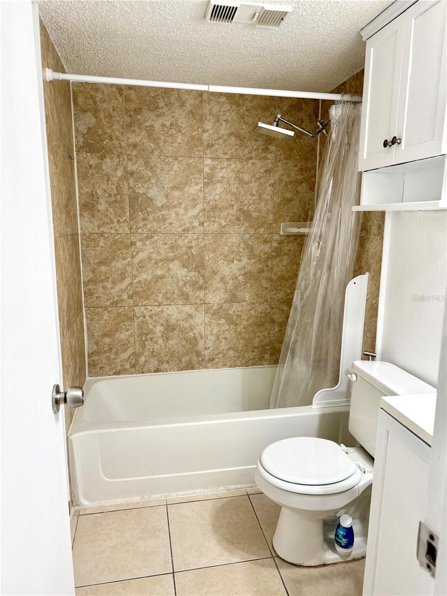 THE GRAND RESERVE CONDO - Residential Lease