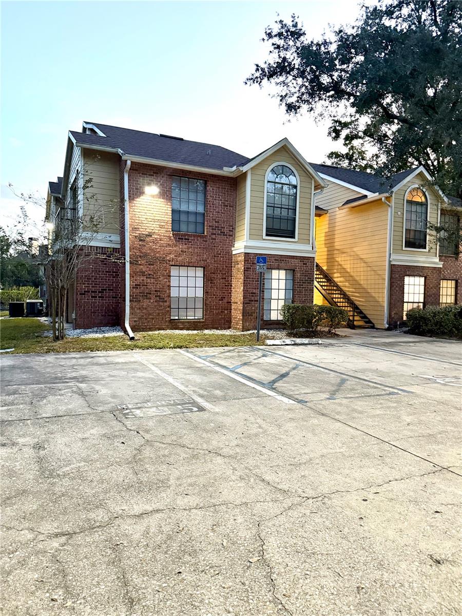 THE GRAND RESERVE CONDO - Residential Lease