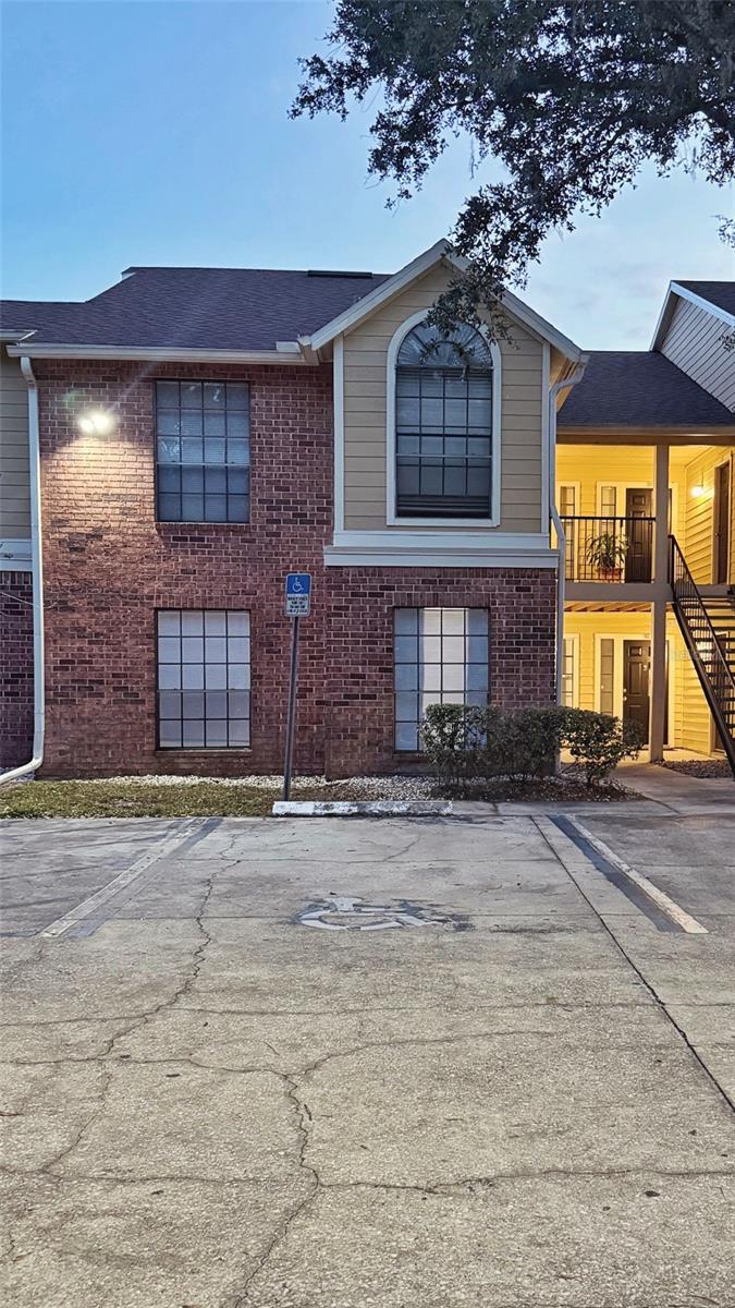 THE GRAND RESERVE CONDO - Residential Lease