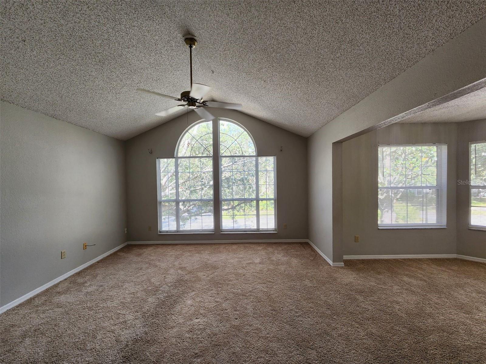 HUNTERS CHASE CONDO PH 1 - Residential Lease