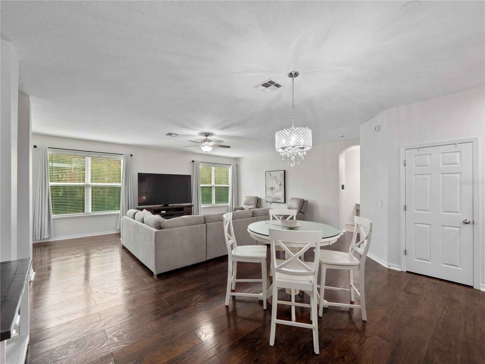 QUAIL ESTATES - Residential