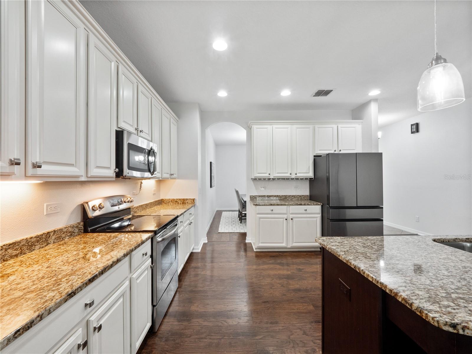 QUAIL ESTATES - Residential