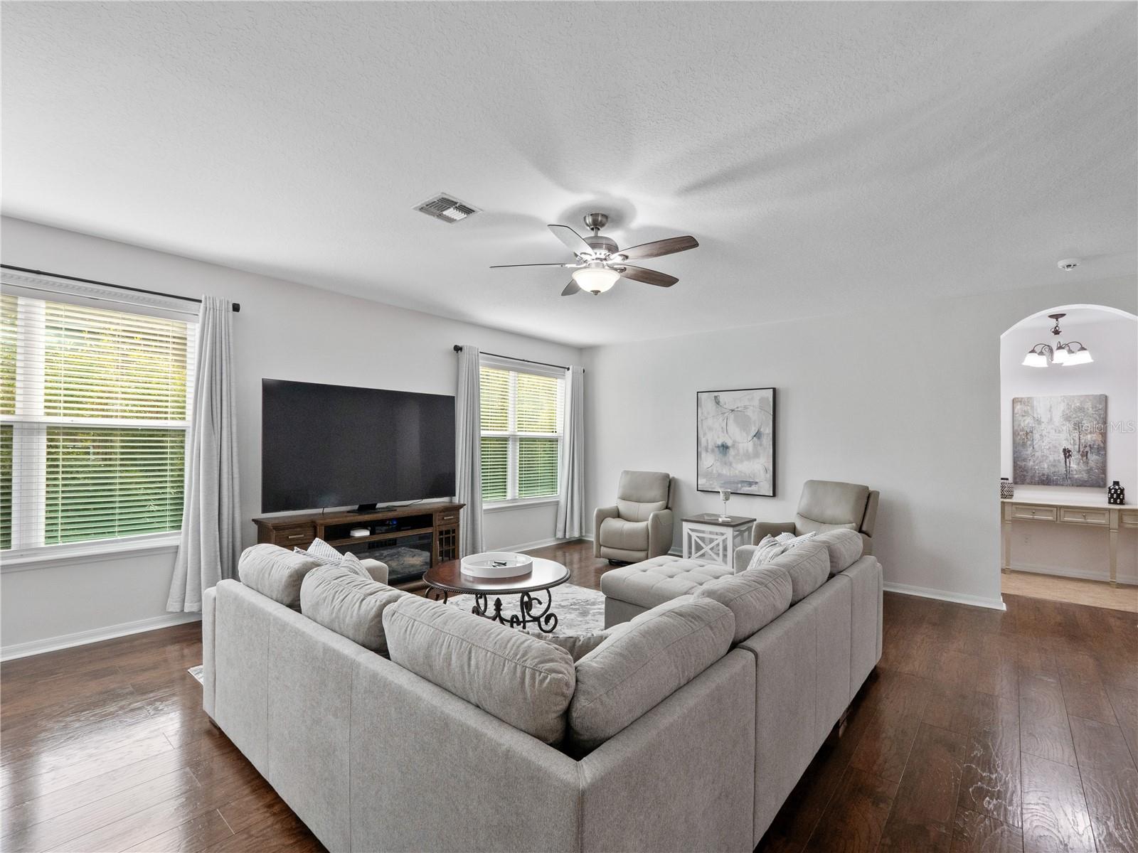 QUAIL ESTATES - Residential