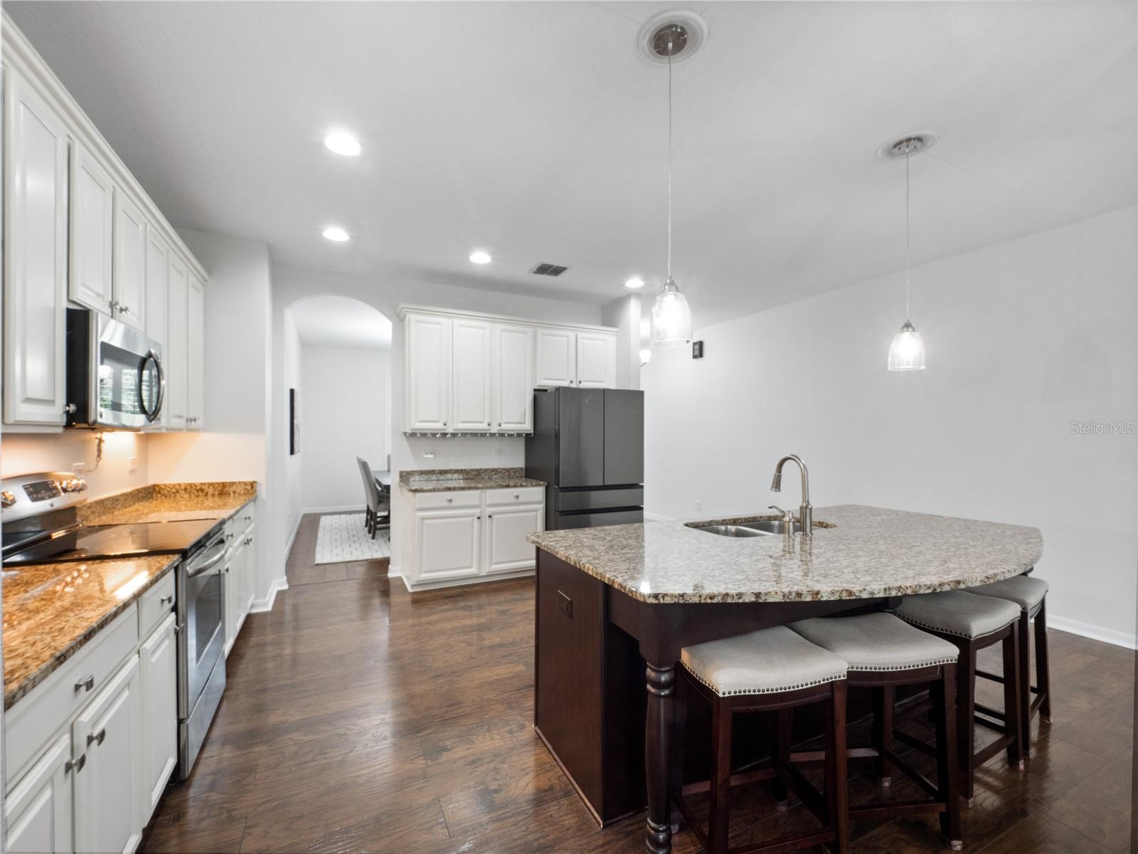 QUAIL ESTATES - Residential