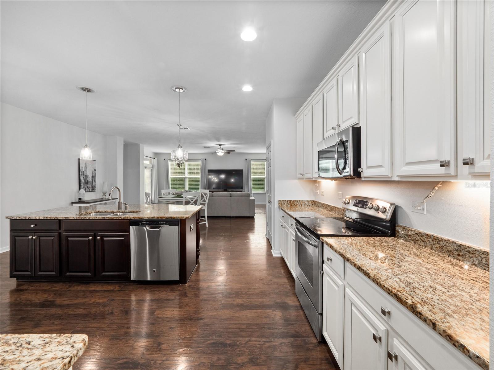 QUAIL ESTATES - Residential