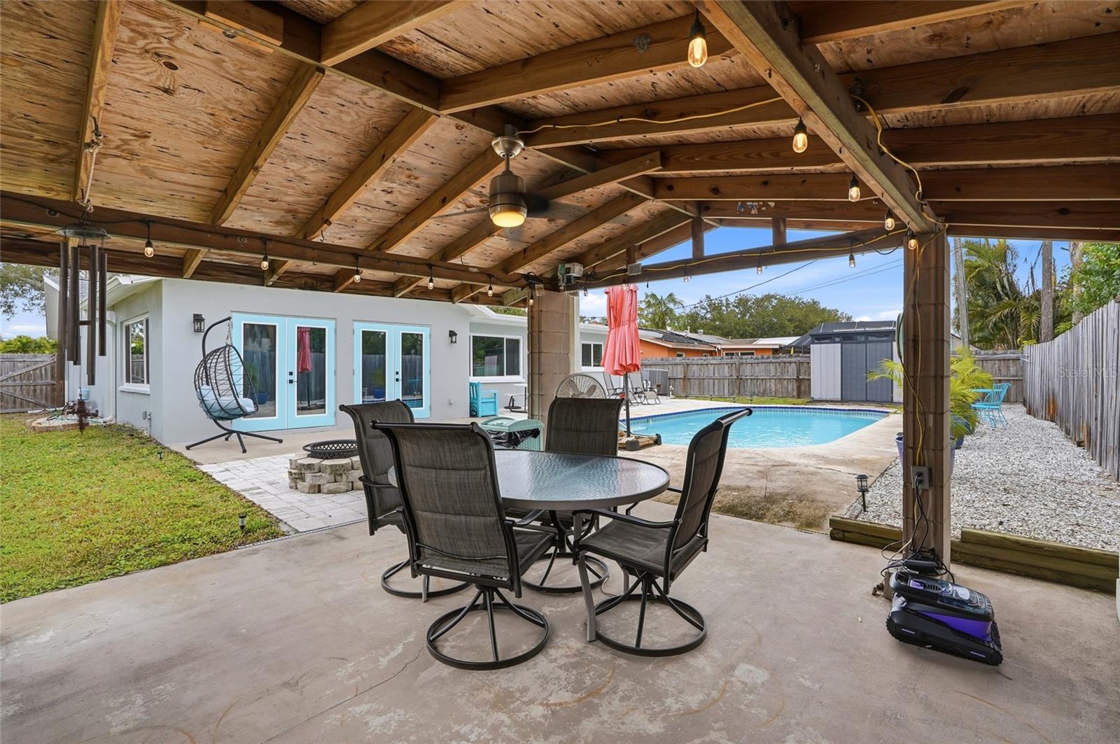 KEENE LAKE MANOR - Residential