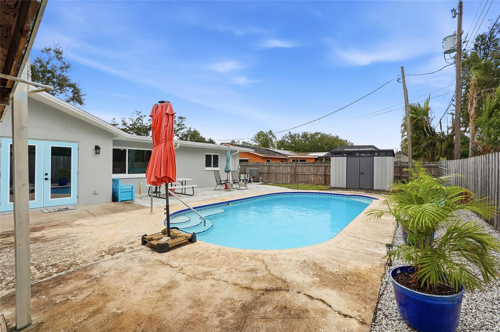 KEENE LAKE MANOR - Residential