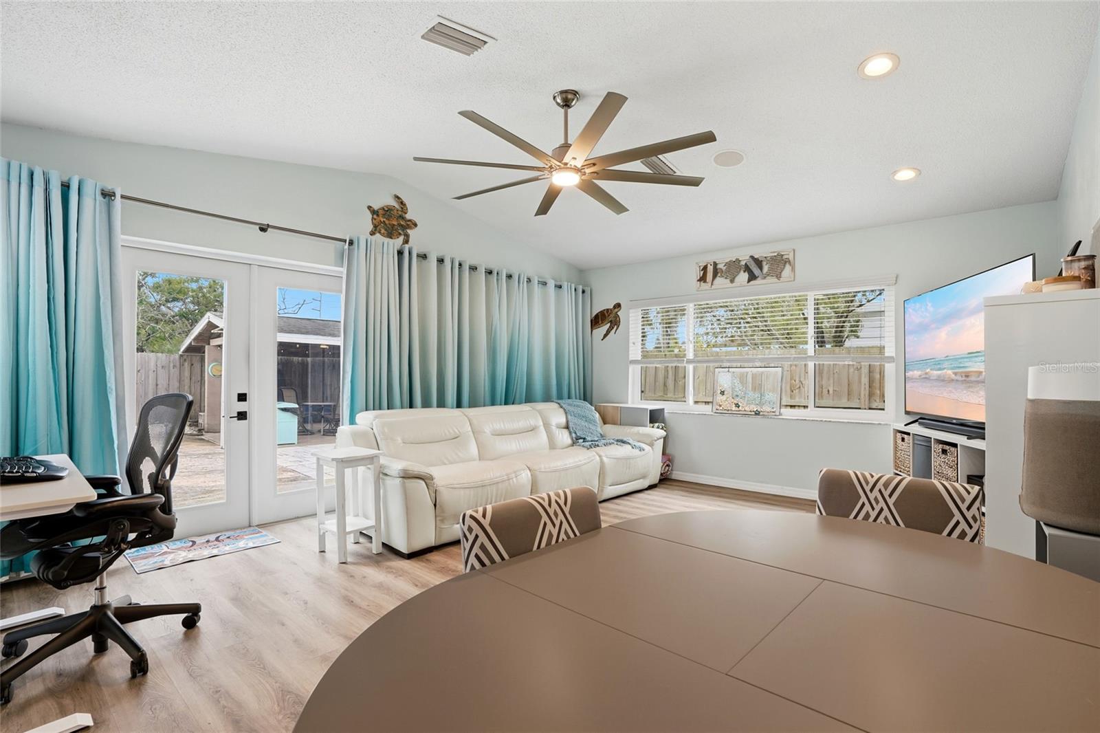 KEENE LAKE MANOR - Residential