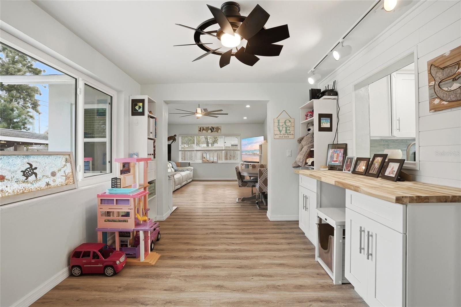 KEENE LAKE MANOR - Residential