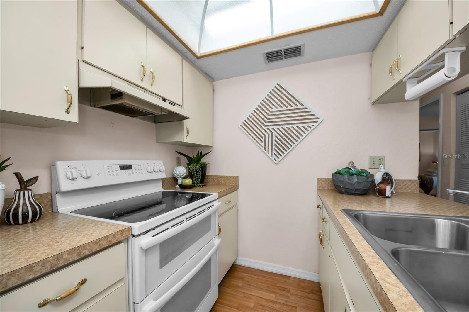 TIMBERLINE CONDO - Residential