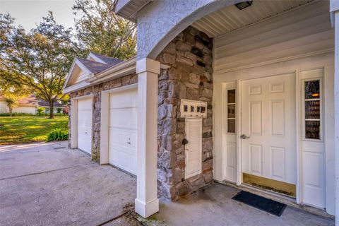 A home in APOPKA