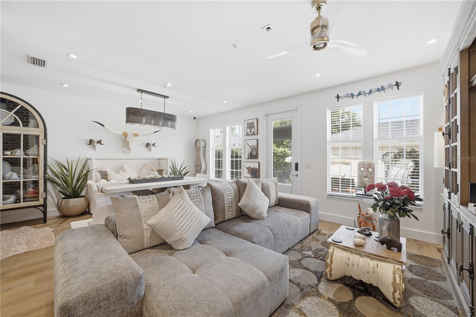 BALDWIN PARK - Residential