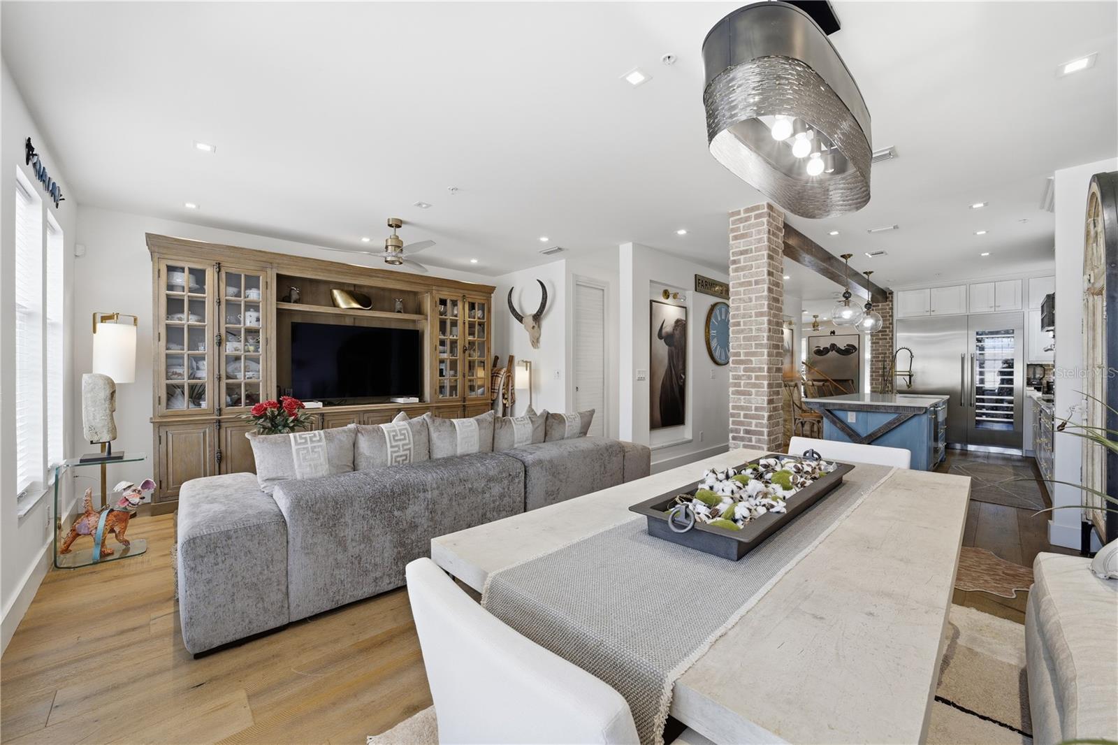 BALDWIN PARK - Residential