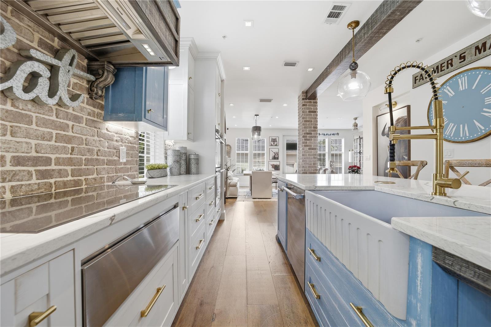 BALDWIN PARK - Residential