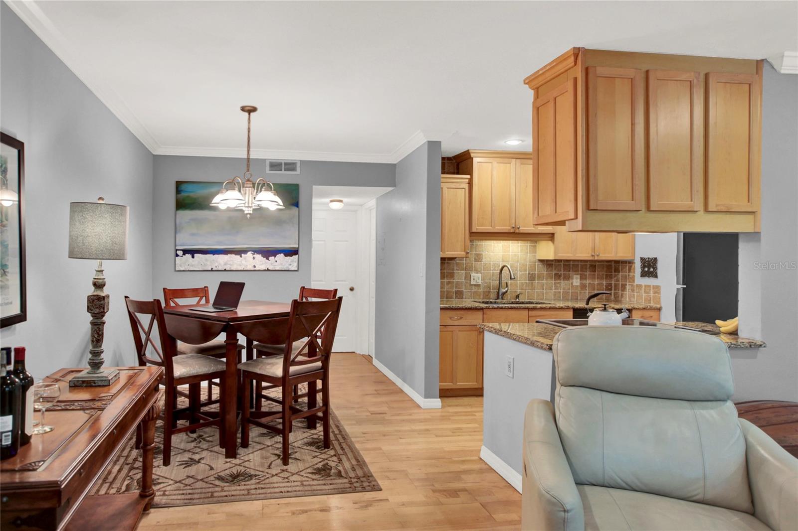 LAKESIDE MANOR APTS CONDO - Residential