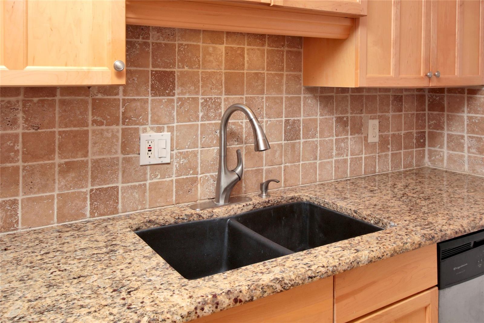 LAKESIDE MANOR APTS CONDO - Residential