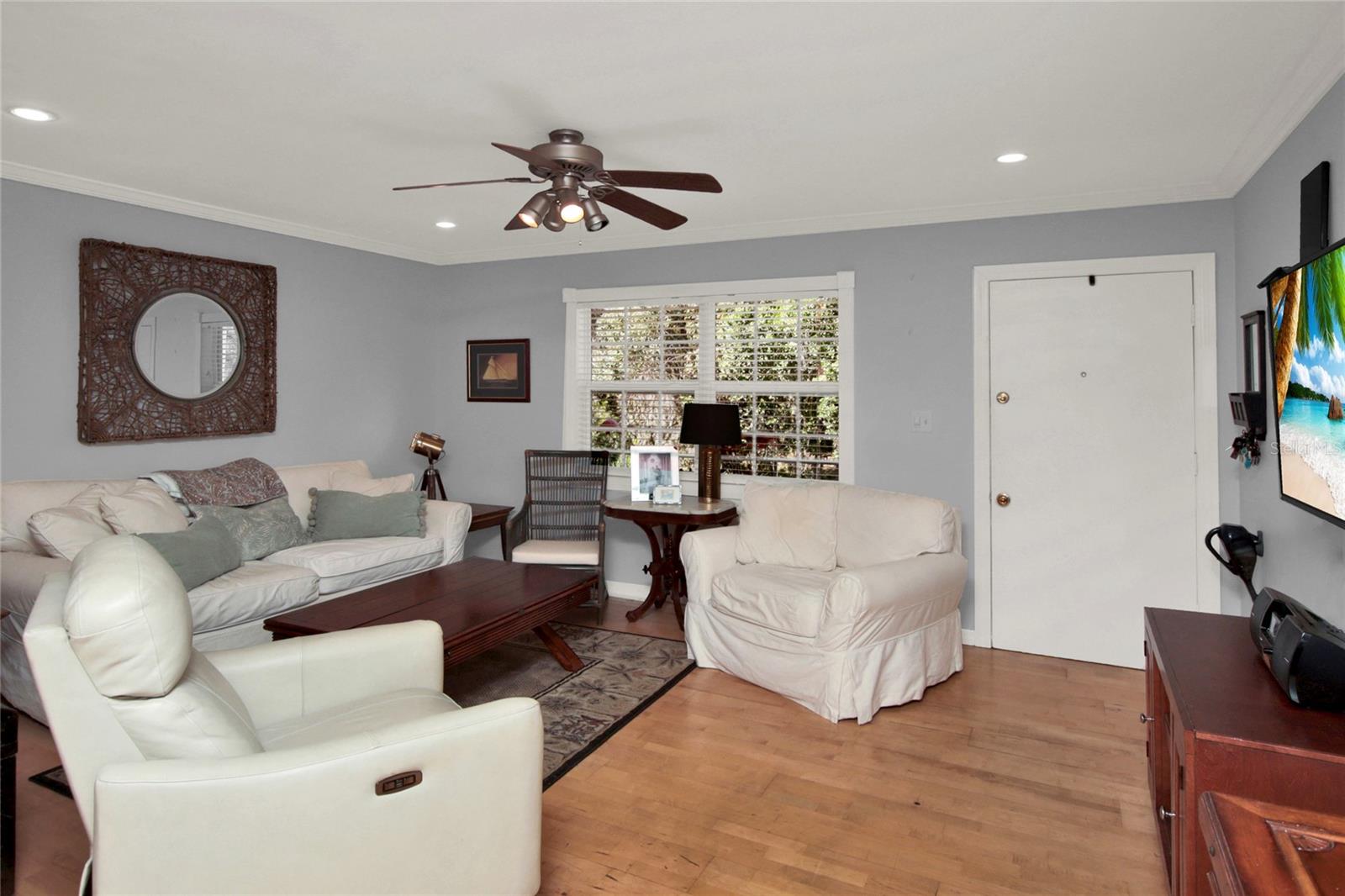 LAKESIDE MANOR APTS CONDO - Residential