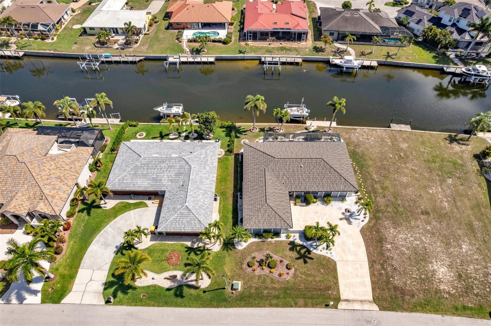 PUNTA GORDA ISLES SEC 11 - Residential