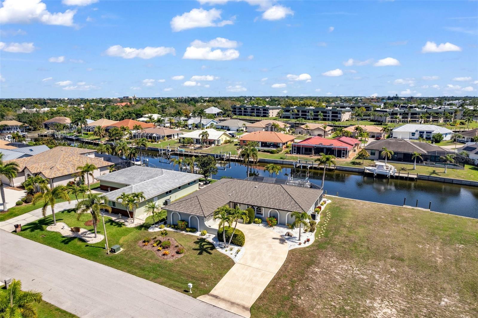 PUNTA GORDA ISLES SEC 11 - Residential