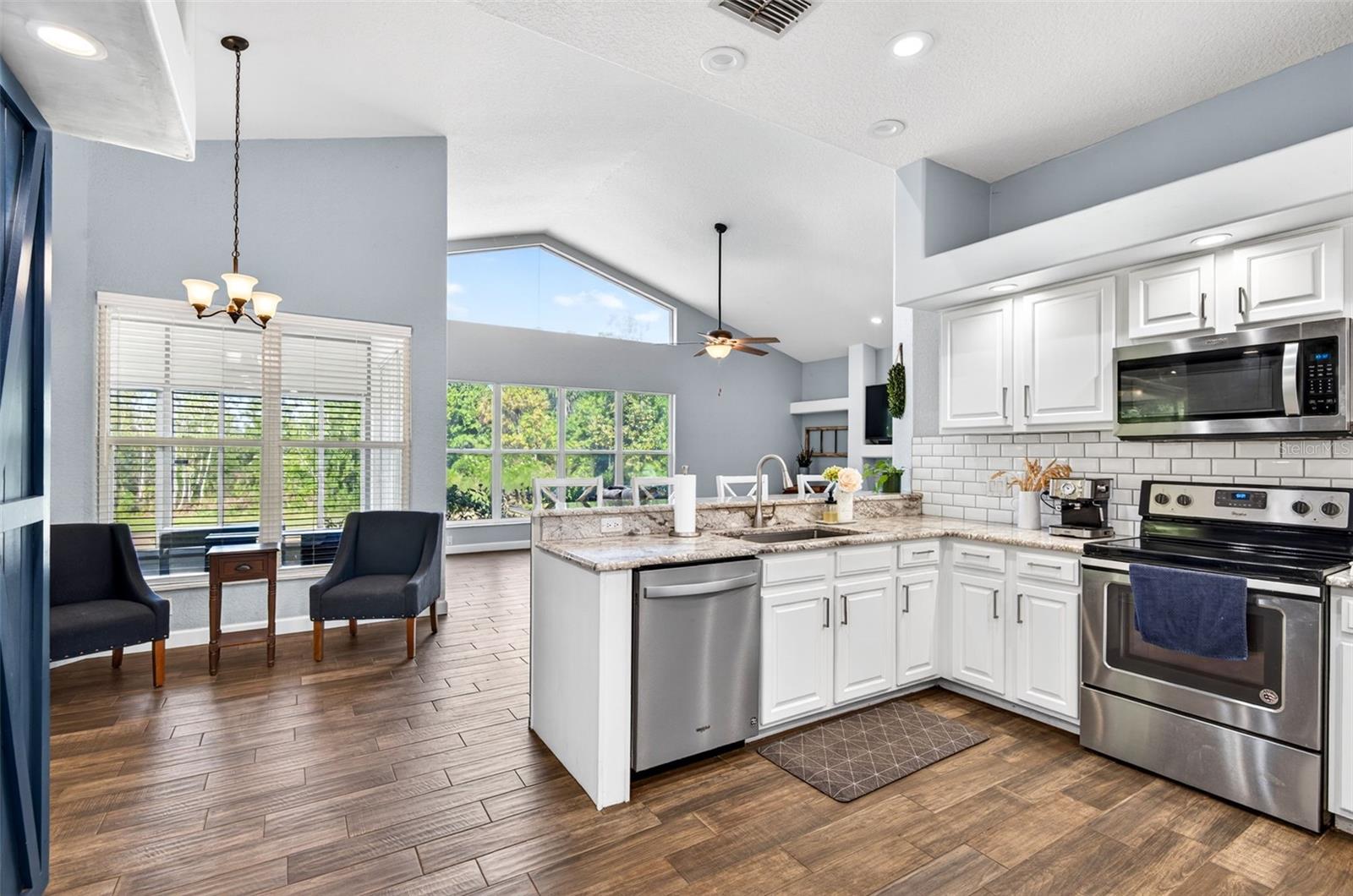 STAFFORD OAKS - Residential