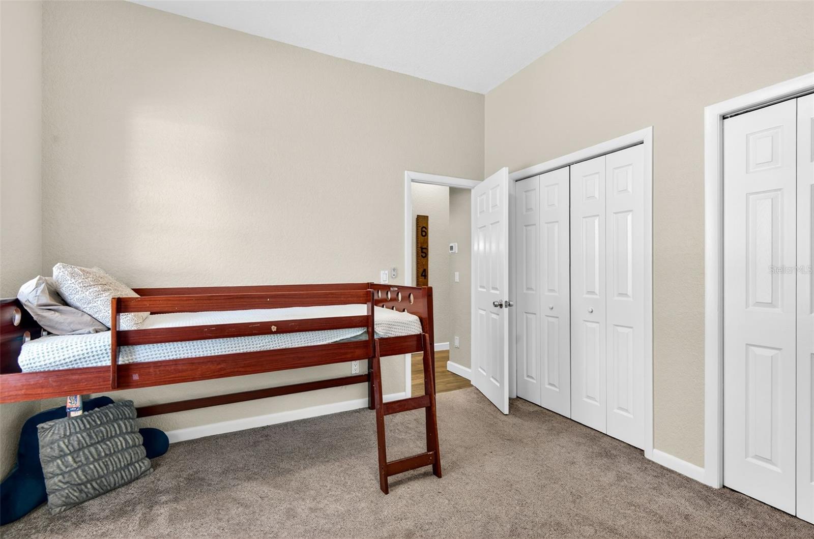 STAFFORD OAKS - Residential