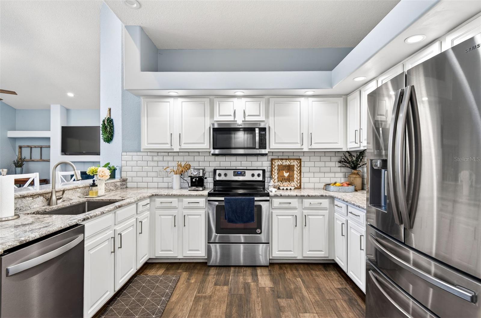STAFFORD OAKS - Residential