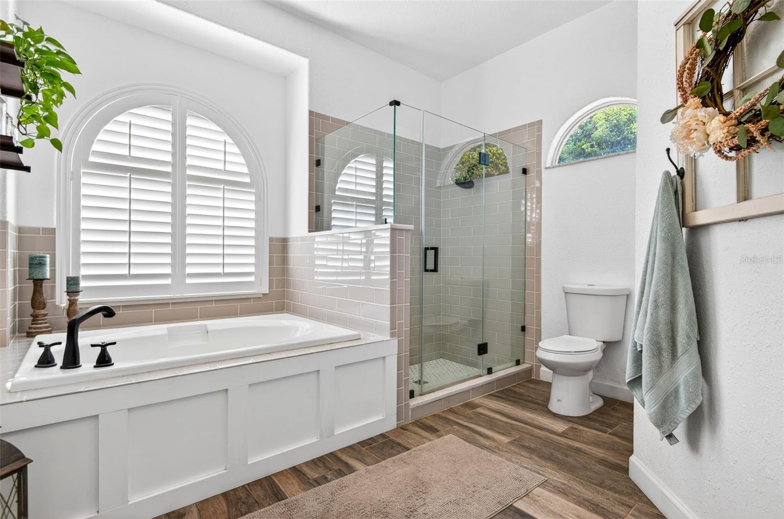 STAFFORD OAKS - Residential