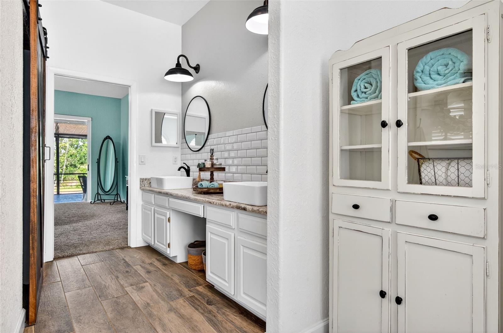 STAFFORD OAKS - Residential
