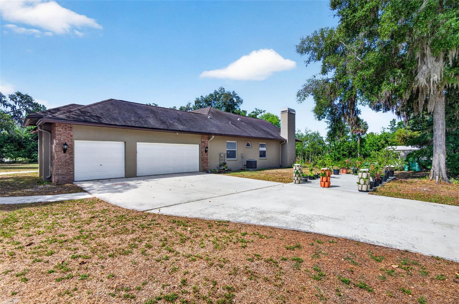 STAFFORD OAKS - Residential