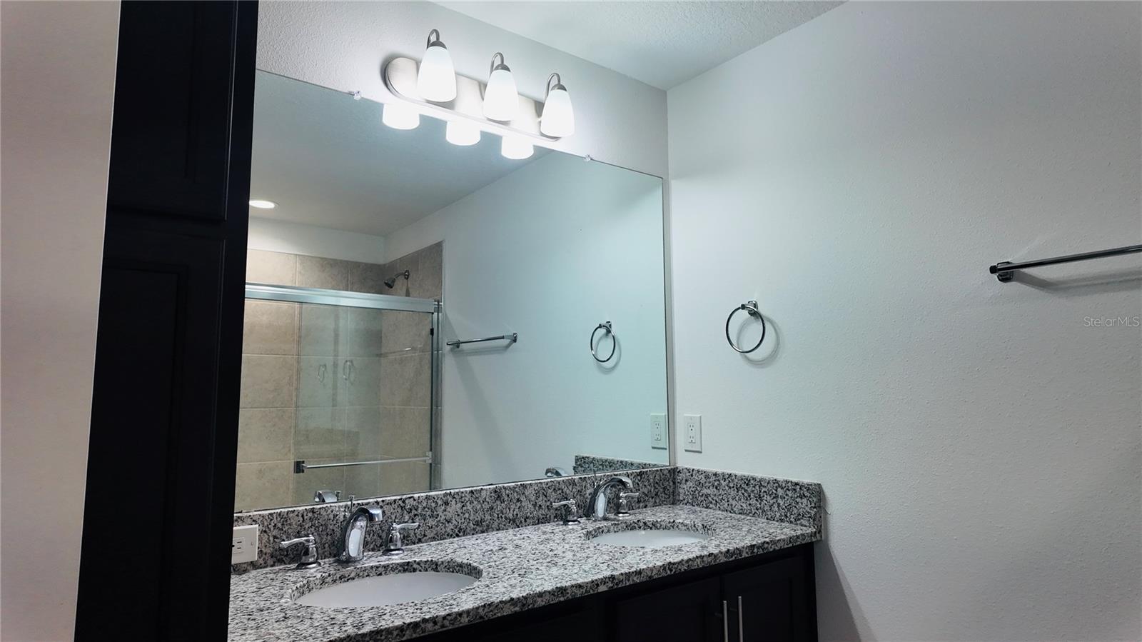 4VX | WELLS - Residential