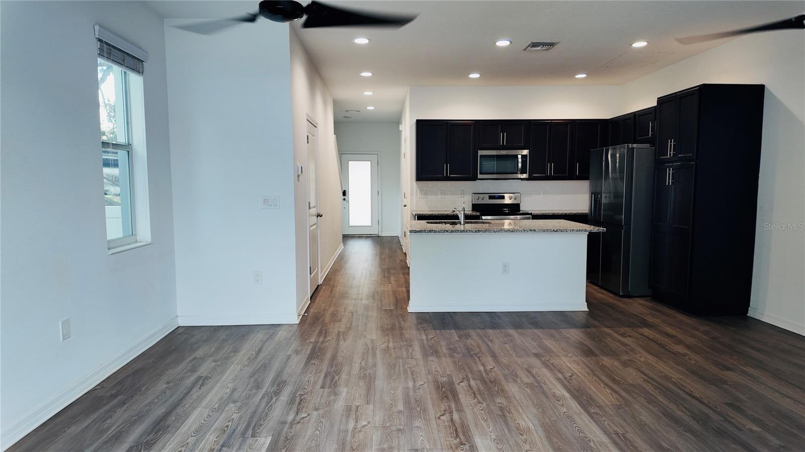 4VX | WELLS - Residential