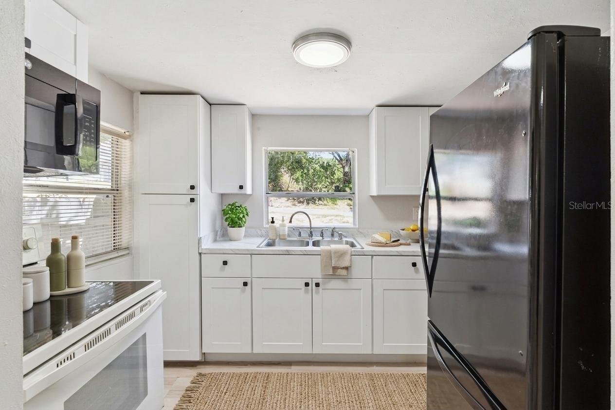 OAK LAWN - Residential