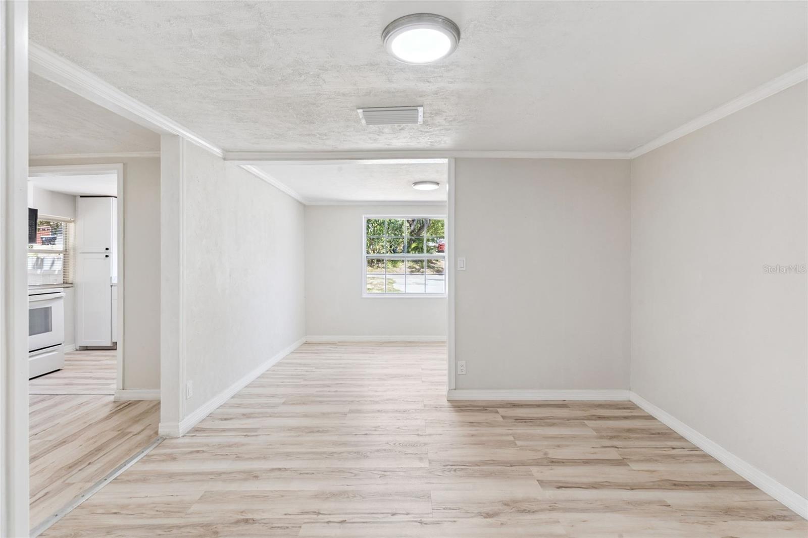 OAK LAWN - Residential