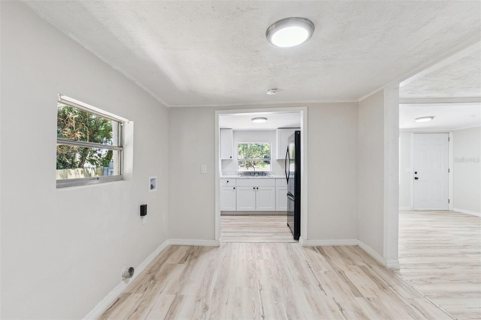 OAK LAWN - Residential