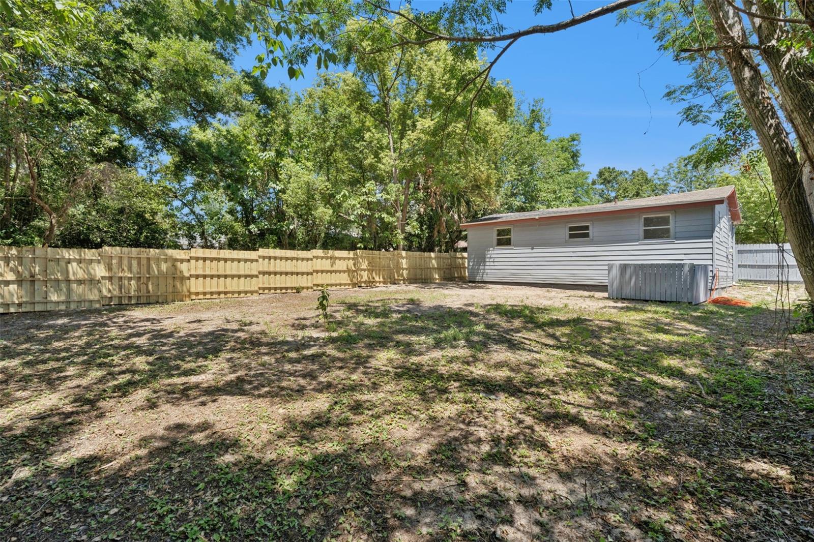 OAK LAWN - Residential