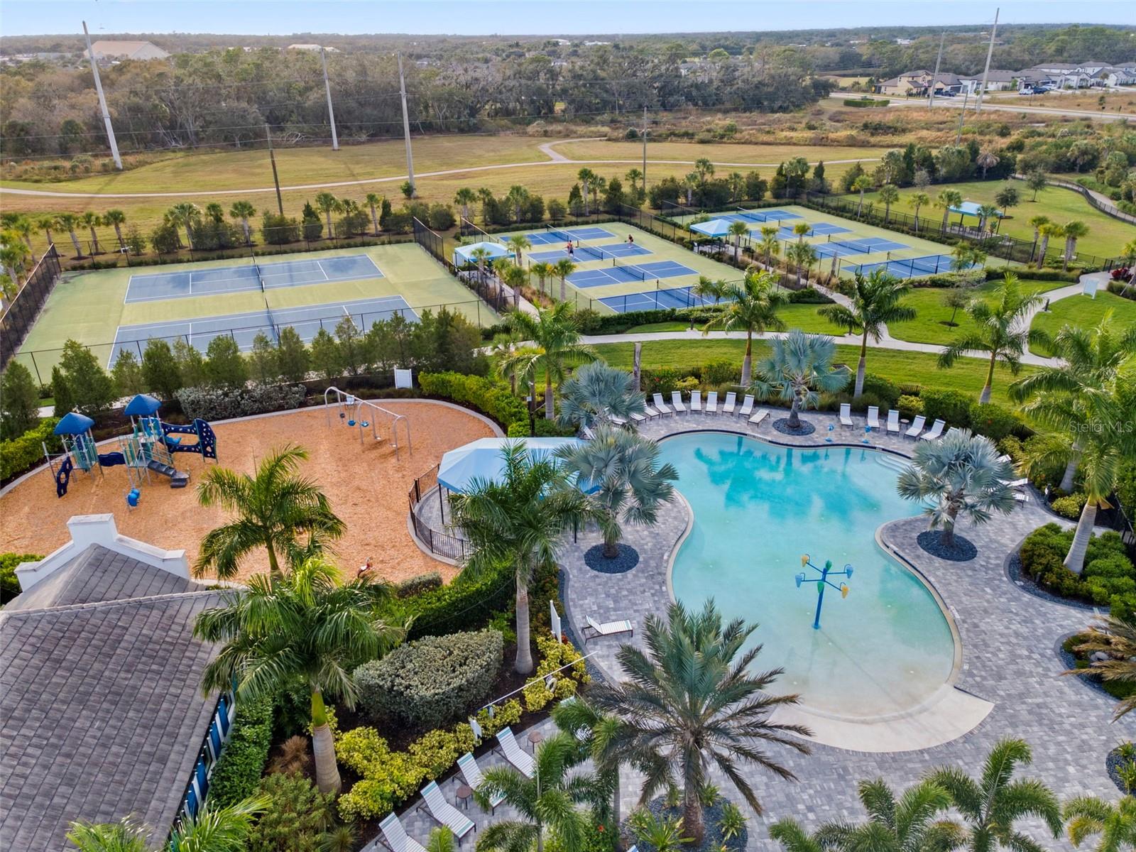 WINDWARD AT LAKEWOOD RANCH PHASE 1 - Residential